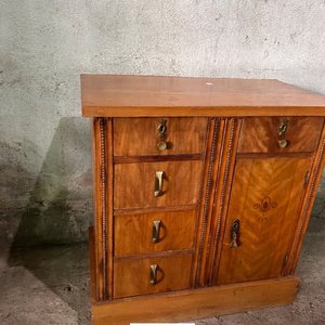 Mueble de Madera con Cajones y Puerta - imagen 3