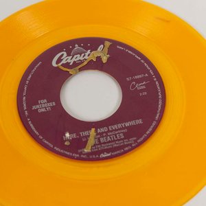 Disco Vinilo Single The Beatles "Good Day Sunshine" Capitol Records USA Amarillo - imagen 2