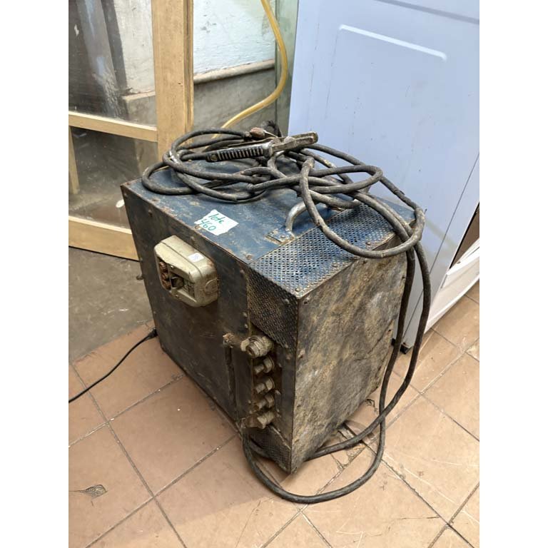 Item 2102403 - Image 0