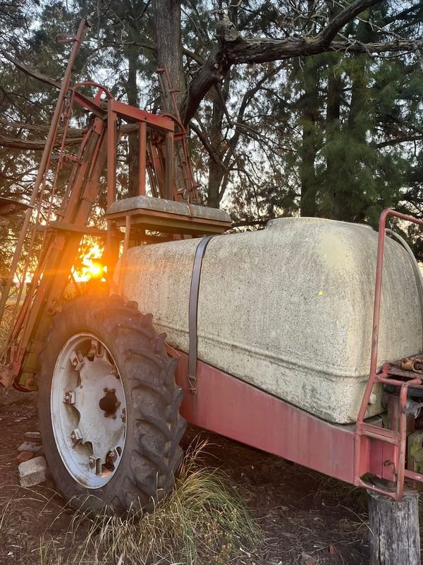 Fumigadora MONOEJE Aguirre con barral electrohidraulico - Equipamiento para agricultura - imagen 4