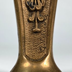 Lote anterior: Matasellos de Bronce en Forma de Gota con Decoración de Hojas para Lacrado