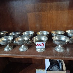 Lote siguiente: Lote de 12 Copas para Helado Metálicas Plateadas