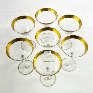 Juego de 7 Copas Hialinas con Guarda Dorada y Grabados - imagen 2