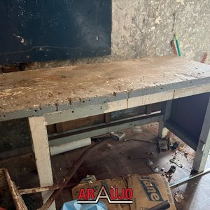 Lote anterior: Mesa de Carpintero Antigua para Restaurar