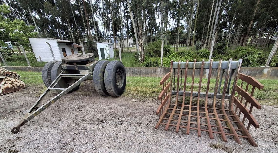 Carro de Arrastre con Pala Frontal para Tractor