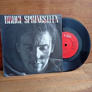 Lote anterior: Disco Simple Vinilo Bruce Springsteen "Brilliant Disguise" 1987 CBS England